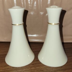 Lenox Baronet Salt and Pepper Shakers with Gold Trim
